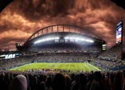 华体会线上入口_银发浪潮席卷电竞圈，国外两位奶奶级玩家投身CSGO锻炼数字技能