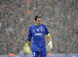 华体会线上入口|国王队重建风暴席卷联盟，胜绩后全员挂牌，唯青年才俊成非卖品