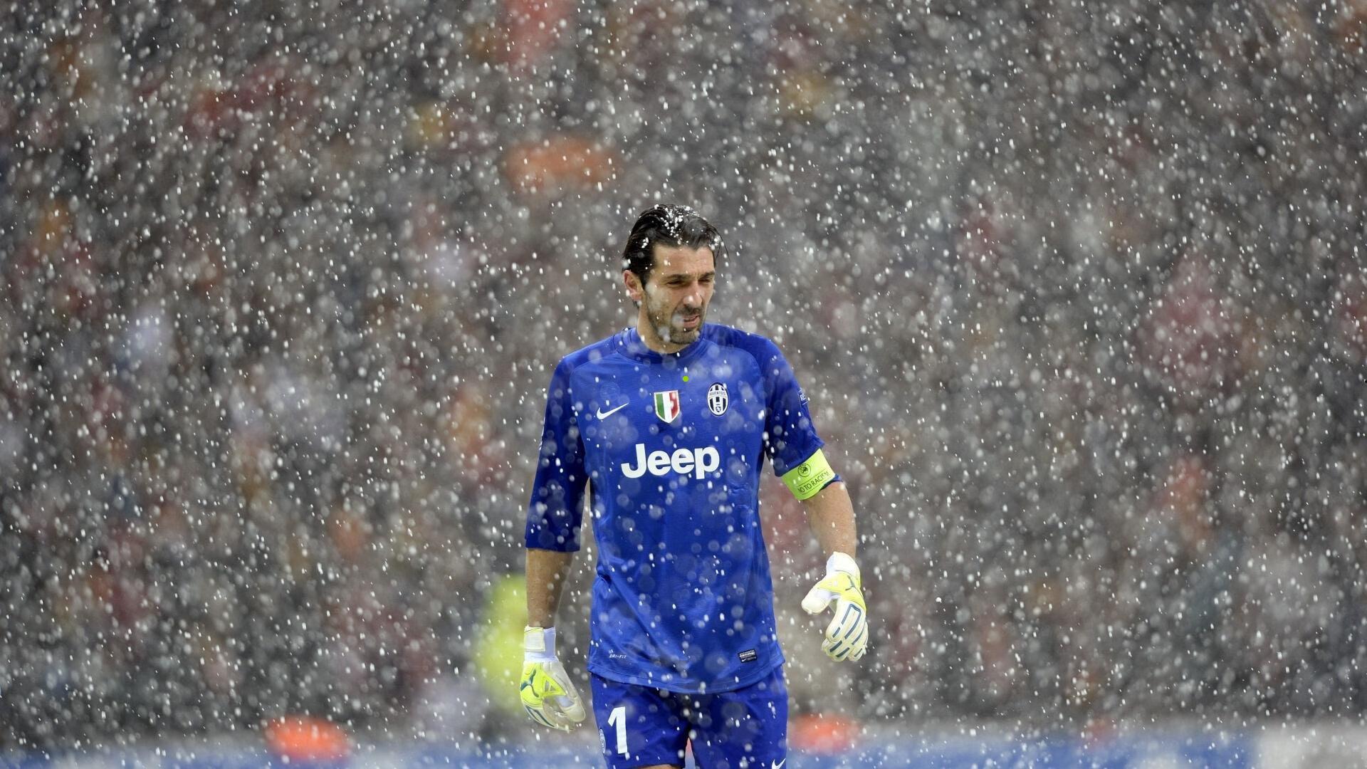 外媒曝光利物浦更衣室矛盾激化，萨拉赫与维尔茨关系紧张引团队震荡